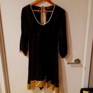 100% silk dress 3/4 length sleeve plunging back tie gold black